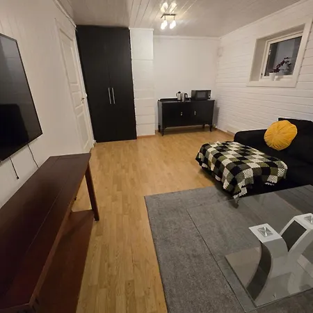 2 Hybel-leilighet, Close To Privat bolig