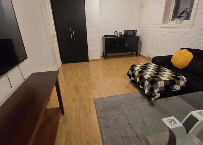 2 Hybel-leilighet, Close To בית אירוח